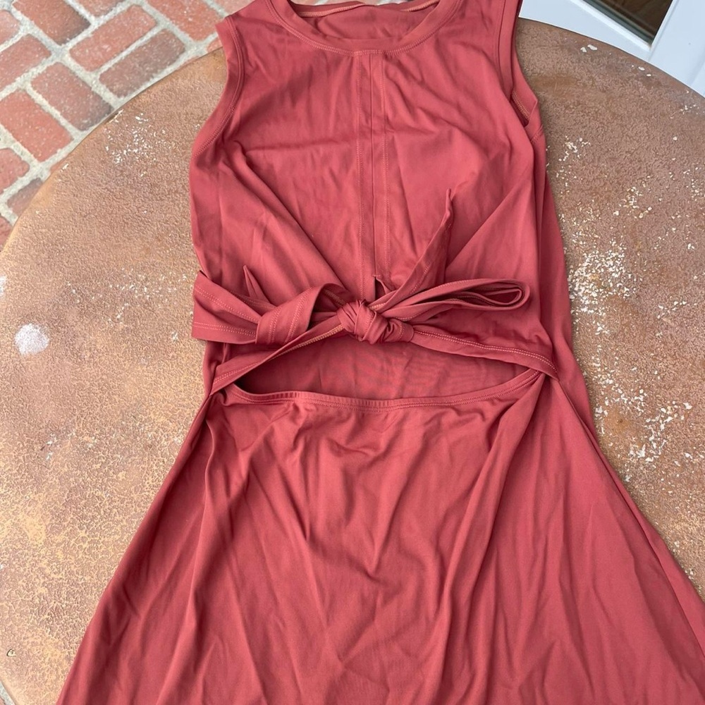 Halara Orange cutout workout dress / fits like a size small - Picture 5 of 7